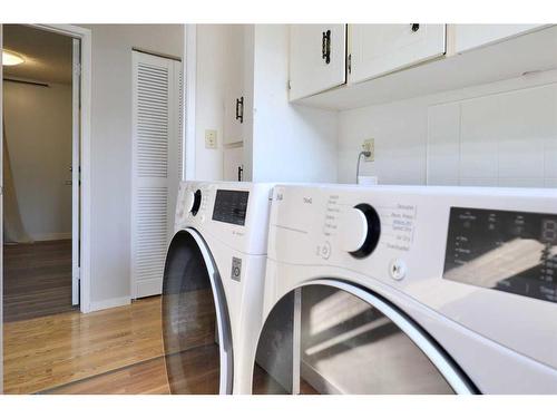 29 Grand Park Crescent, Camrose, AB - Indoor Photo Showing Laundry Room