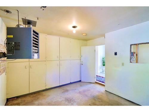 29 Grand Park Crescent, Camrose, AB - Indoor Photo Showing Kitchen