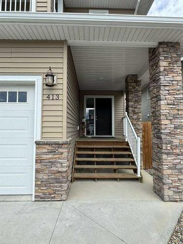 413 10B Street, Nobleford, AB - Outdoor