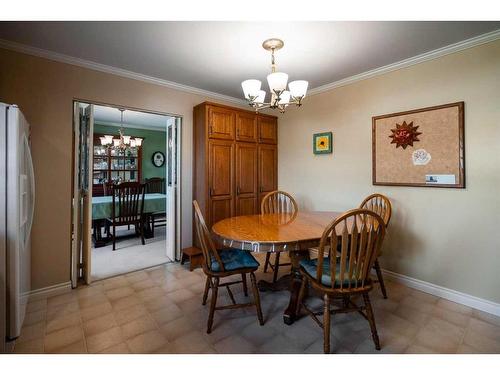 4211 59 Street Close, Camrose, AB - Indoor Photo Showing Dining Room