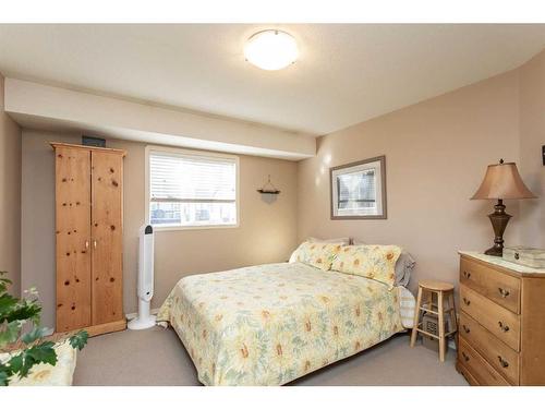 257 Jordan Parkway, Red Deer, AB - Indoor Photo Showing Bedroom