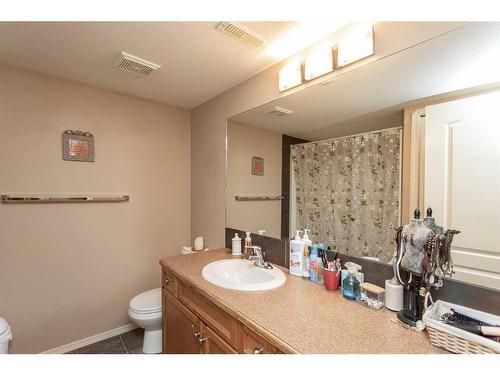 257 Jordan Parkway, Red Deer, AB - Indoor Photo Showing Bathroom