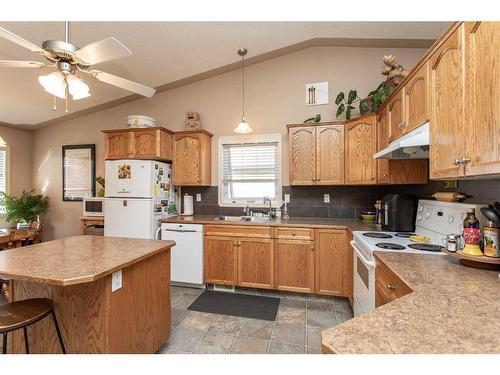 257 Jordan Parkway, Red Deer, AB - Indoor Photo Showing Kitchen With Double Sink