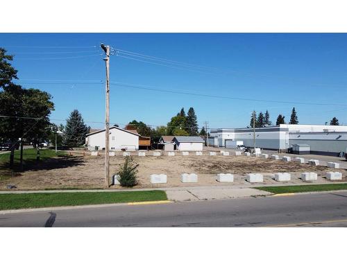 4420 50 Street, Ponoka, AB 