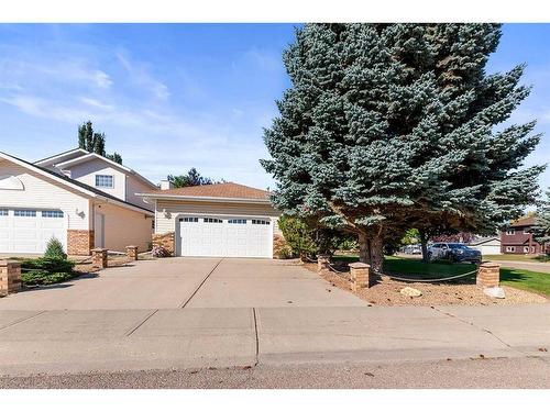 9 Dandell Close, Red Deer, AB 