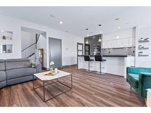 5 Larratt Close, Red Deer, AB - Indoor Photo Showing Living Room