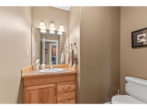 28 Askin Close, Red Deer, AB - Indoor Photo Showing Bathroom