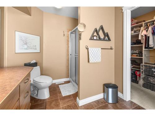 28 Askin Close, Red Deer, AB - Indoor Photo Showing Bathroom