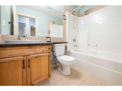 23 Victor Close, Red Deer, AB - Indoor Photo Showing Bathroom