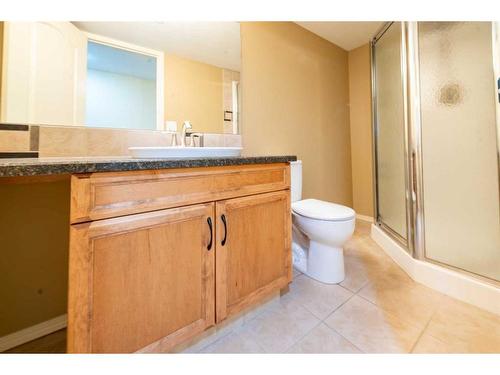 23 Victor Close, Red Deer, AB - Indoor Photo Showing Bathroom