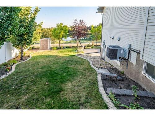 23 Victor Close, Red Deer, AB - Outdoor