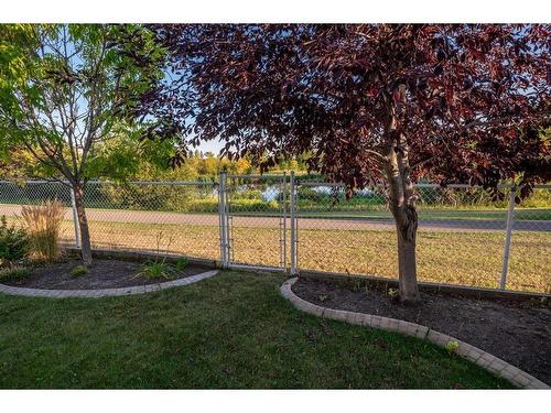 23 Victor Close, Red Deer, AB - Outdoor