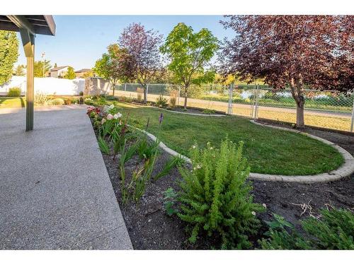 23 Victor Close, Red Deer, AB - Outdoor