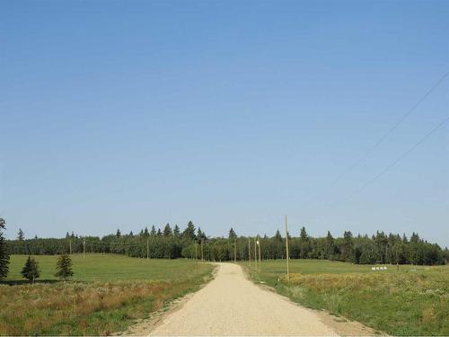 Near Ponoka, Rural Ponoka County, AB 