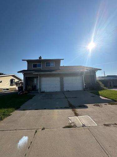 5007/5009 53 Street, Rocky Mountain House, AB - Outdoor