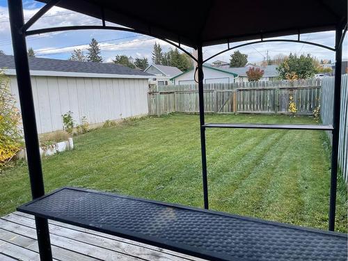 5007/5009 53 Street, Rocky Mountain House, AB - Outdoor