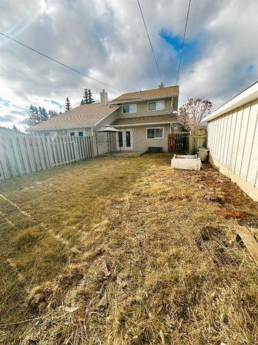 5009 53 Street, Rocky Mountain House, AB - Outdoor