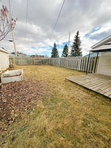 5009 53 Street, Rocky Mountain House, AB - Outdoor