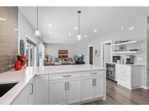 7082-35468 Range Road 30, Rural Red Deer County, AB - Indoor Photo Showing Kitchen With Upgraded Kitchen