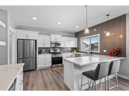 7082-35468 Range Road 30, Rural Red Deer County, AB - Indoor Photo Showing Kitchen With Upgraded Kitchen