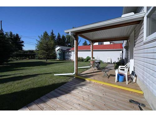 4829 49 Avenue, Bentley, AB - Outdoor With Exterior