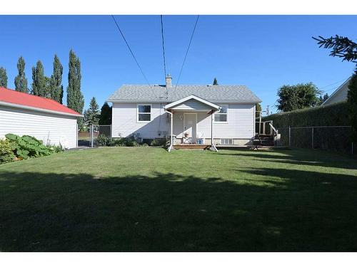 4829 49 Avenue, Bentley, AB - Outdoor