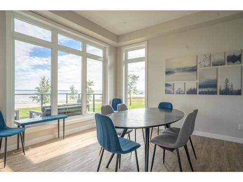 133 Lakeshore Drive, Rural Camrose County, AB - Indoor Photo Showing Dining Room