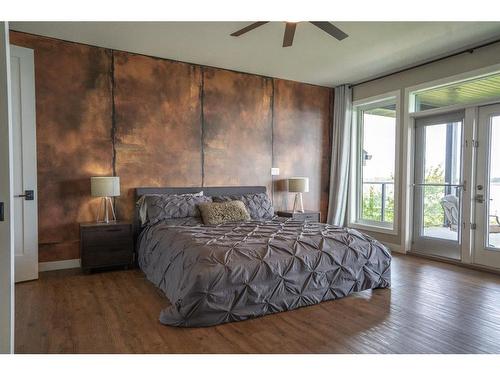 133 Lakeshore Drive, Rural Camrose County, AB - Indoor Photo Showing Bedroom