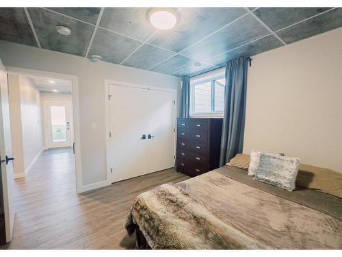 133 Lakeshore Drive, Rural Camrose County, AB - Indoor Photo Showing Bedroom