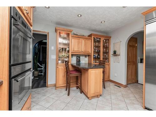 63 Warbler Close, Half Moon Bay, AB - Indoor Photo Showing Kitchen