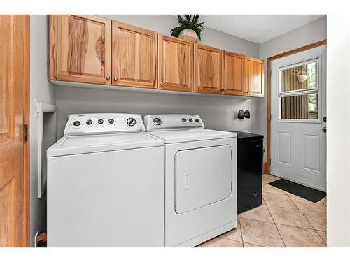 63 Warbler Close, Half Moon Bay, AB - Indoor Photo Showing Laundry Room