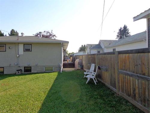 5114 52 Avenue, Rimbey, AB - Outdoor With Exterior