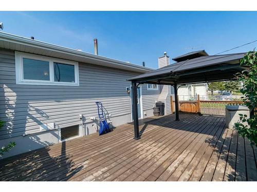 228 4 Avenue South, Big Valley, AB - Outdoor With Deck Patio Veranda With Exterior