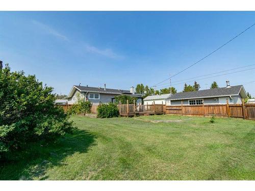 228 4 Avenue South, Big Valley, AB - Outdoor With Backyard