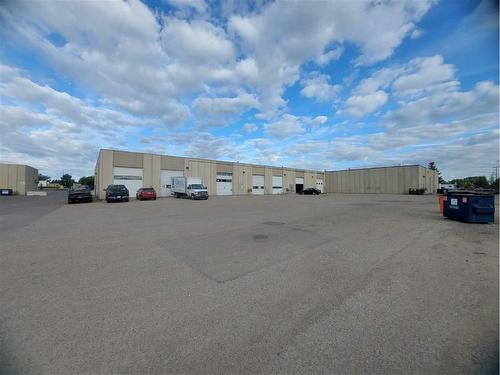 7727 50 Avenue, Red Deer, AB 