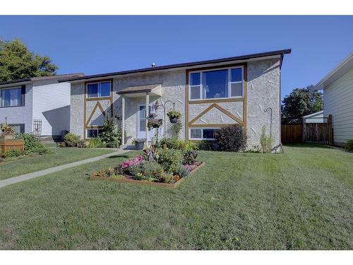 48 Nash Street, Red Deer, AB - Outdoor