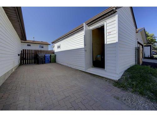 48 Nash Street, Red Deer, AB - Outdoor With Exterior