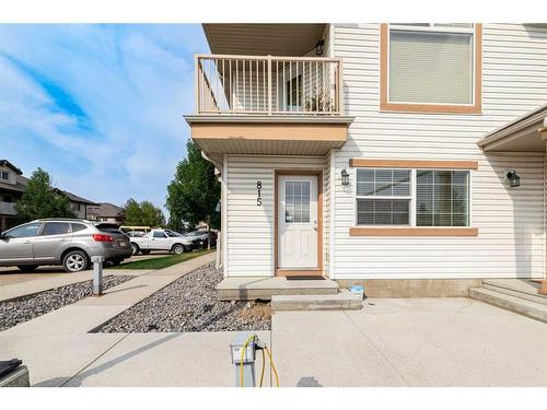 815-31 Jamieson Avenue, Red Deer, AB - Outdoor