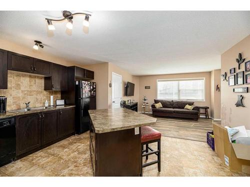 815-31 Jamieson Avenue, Red Deer, AB - Indoor Photo Showing Other Room