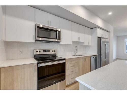 8510 19 Avenue Se, Calgary, AB - Indoor Photo Showing Kitchen With Upgraded Kitchen