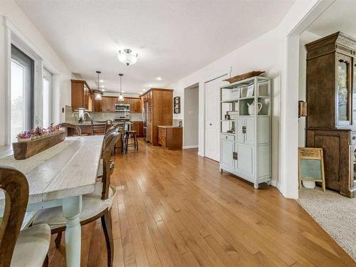 205 South 150 Street West, Raymond, AB - Indoor Photo Showing Dining Room