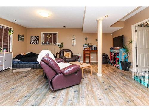 134 Issard Close, Red Deer, AB - Indoor