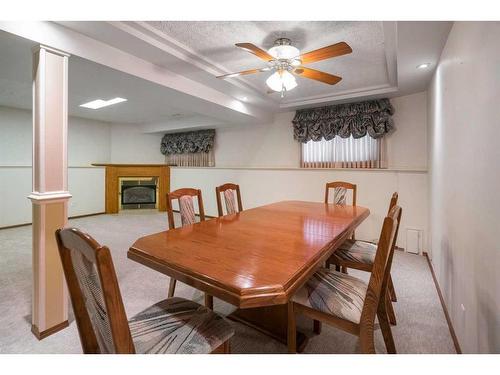 A,B-5206 49 Street, Camrose, AB - Indoor Photo Showing Dining Room