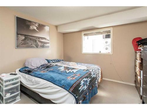 259 Jordan Parkway, Red Deer, AB - Indoor Photo Showing Bedroom