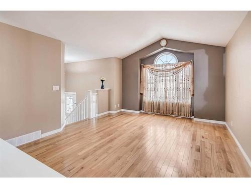 72 Ibbotson Close, Red Deer, AB - Indoor Photo Showing Other Room