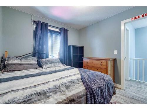 291 Wiley Crescent, Red Deer, AB - Indoor Photo Showing Bedroom