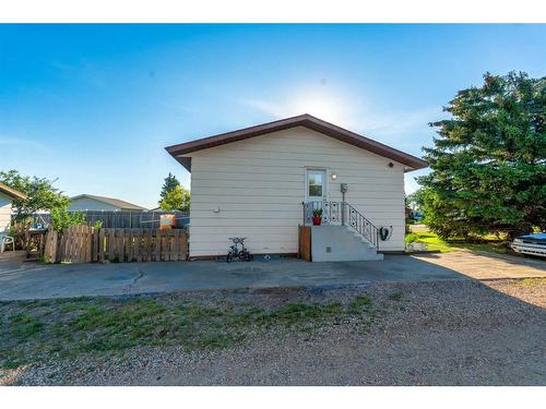 5328 59 Avenue, Viking, AB - Outdoor