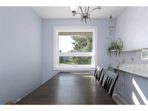 5328 59 Avenue, Viking, AB - Indoor Photo Showing Dining Room