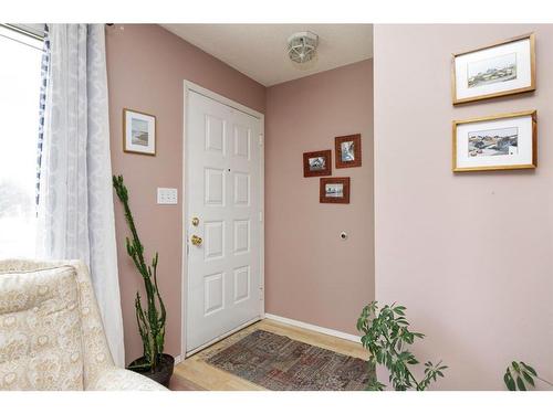 65 Erickson Drive, Red Deer, AB - Indoor Photo Showing Other Room