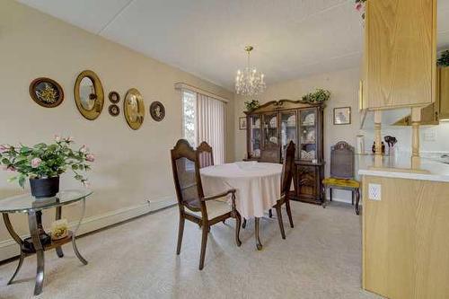 307-4614 47A Avenue, Red Deer, AB - Indoor Photo Showing Dining Room